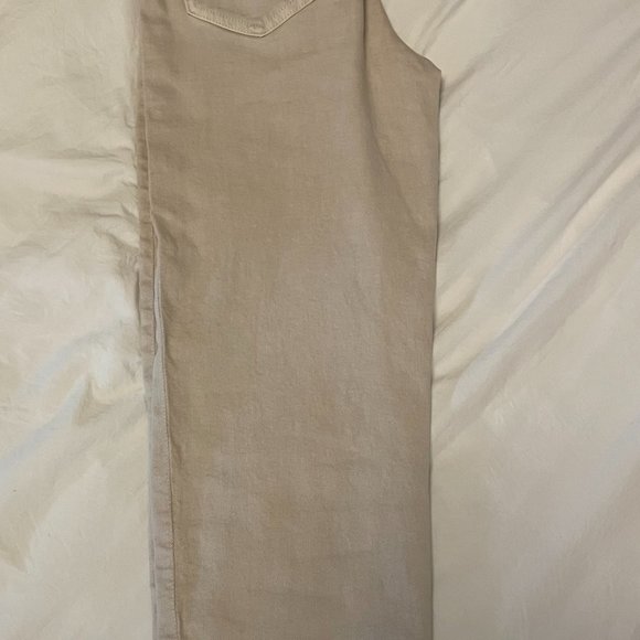 Zara - Picture 3 of 3